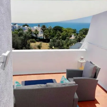 Sea View - Beach - Pool - Garden - Terrace * Porches (Algarve)